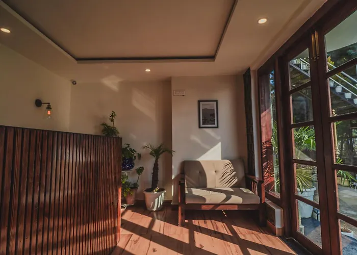 Dojee'S The Floral Home